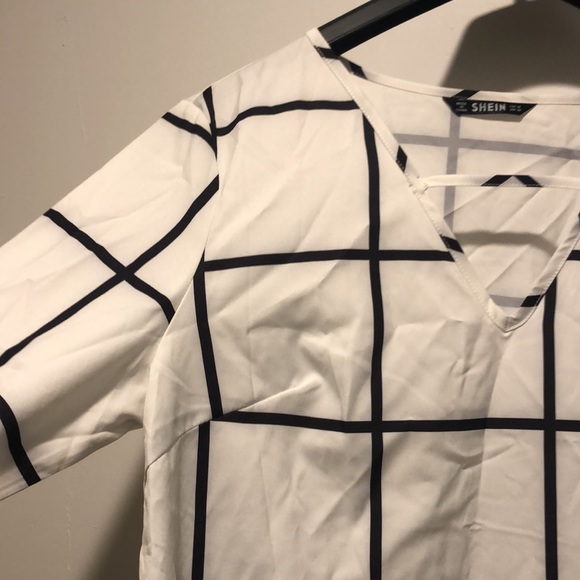 Shein medium top. - Picture 11 of 12